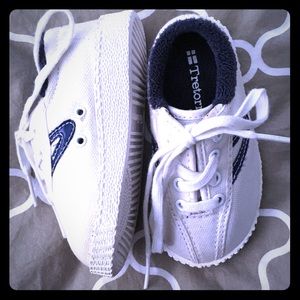 Baby Tretorn Nylite Shoes in White and Blue